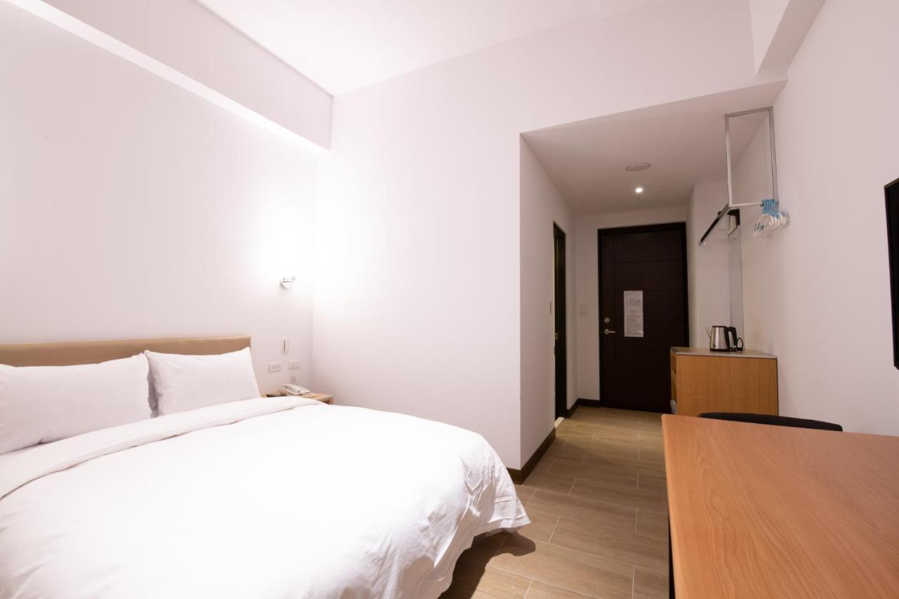 LIANN Hotel Taichung Buitenkant foto