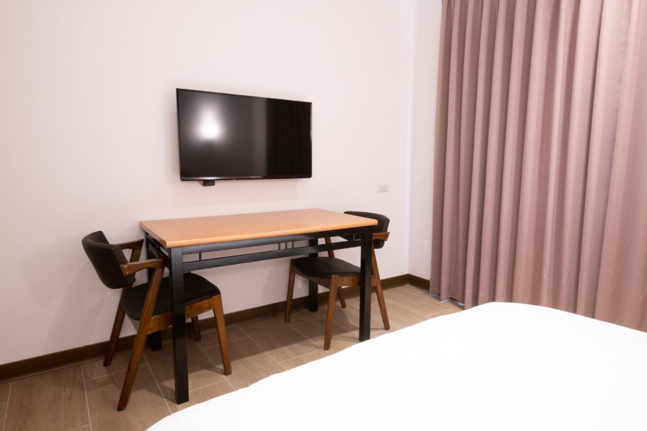 LIANN Hotel Taichung Buitenkant foto
