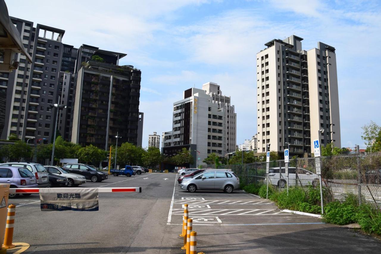 LIANN Hotel Taichung Buitenkant foto