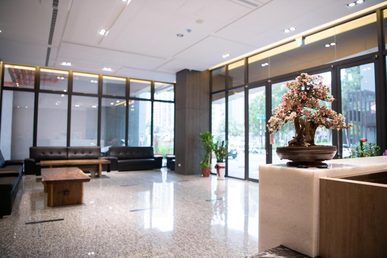 LIANN Hotel Taichung Buitenkant foto