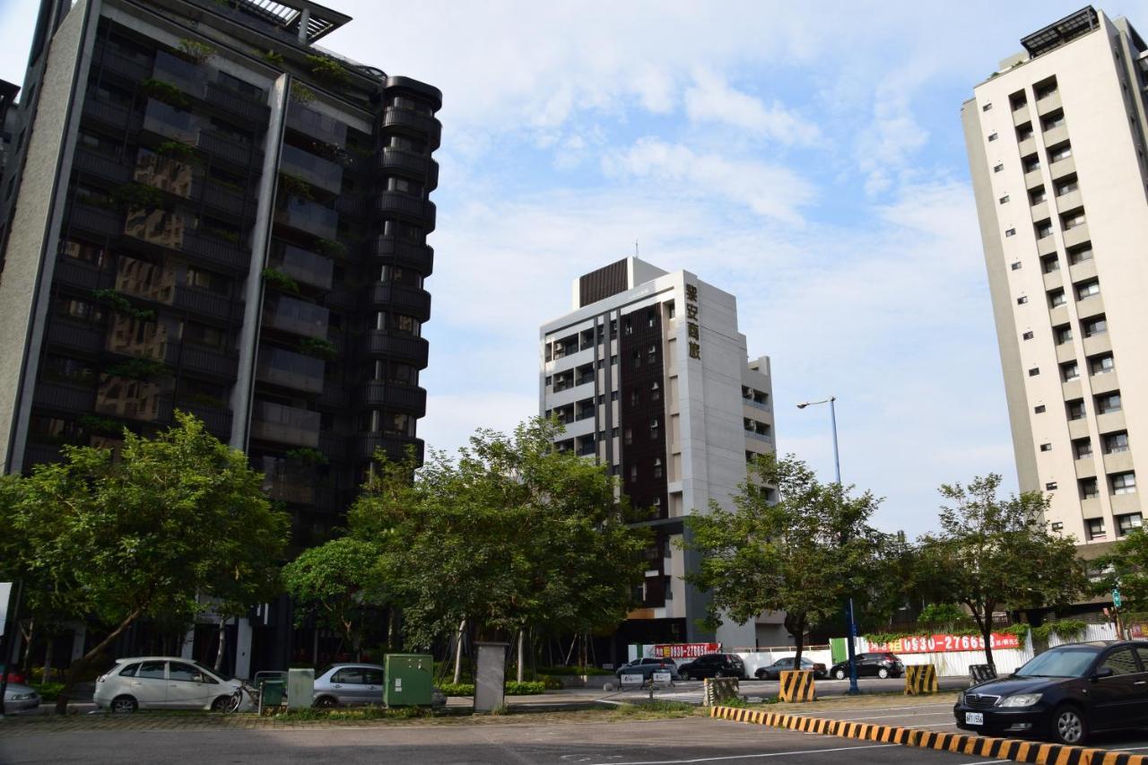 LIANN Hotel Taichung Buitenkant foto